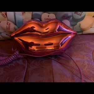 Pink phone- works! $20 or Bo